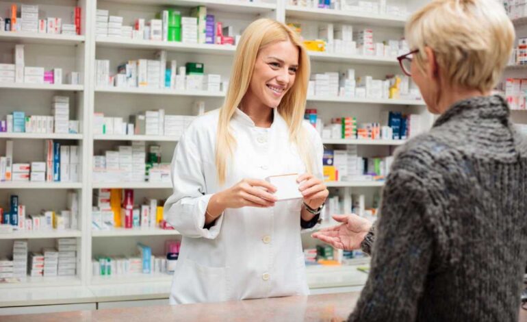 How Much Do Pharmacy Techs Make?