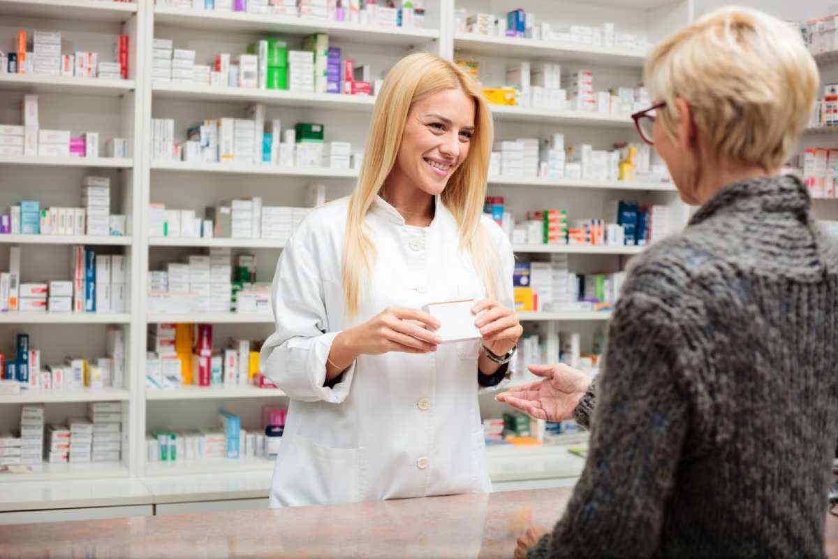 How Much Do Pharmacy Techs Make?